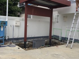 大阪府池田にて灯油キャノピー鉄骨工事、板金工事行いました。